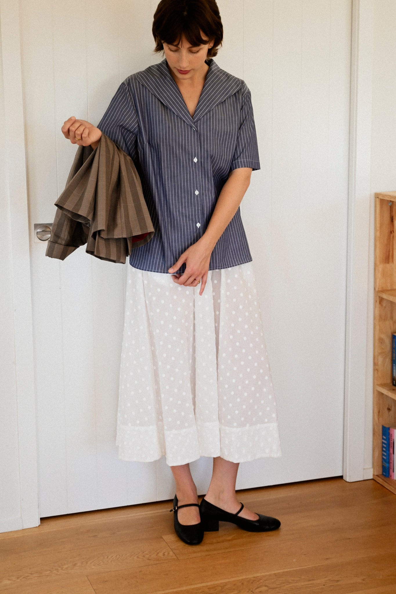 ANNIE - Fold Blouse - Chambray Pinstripe