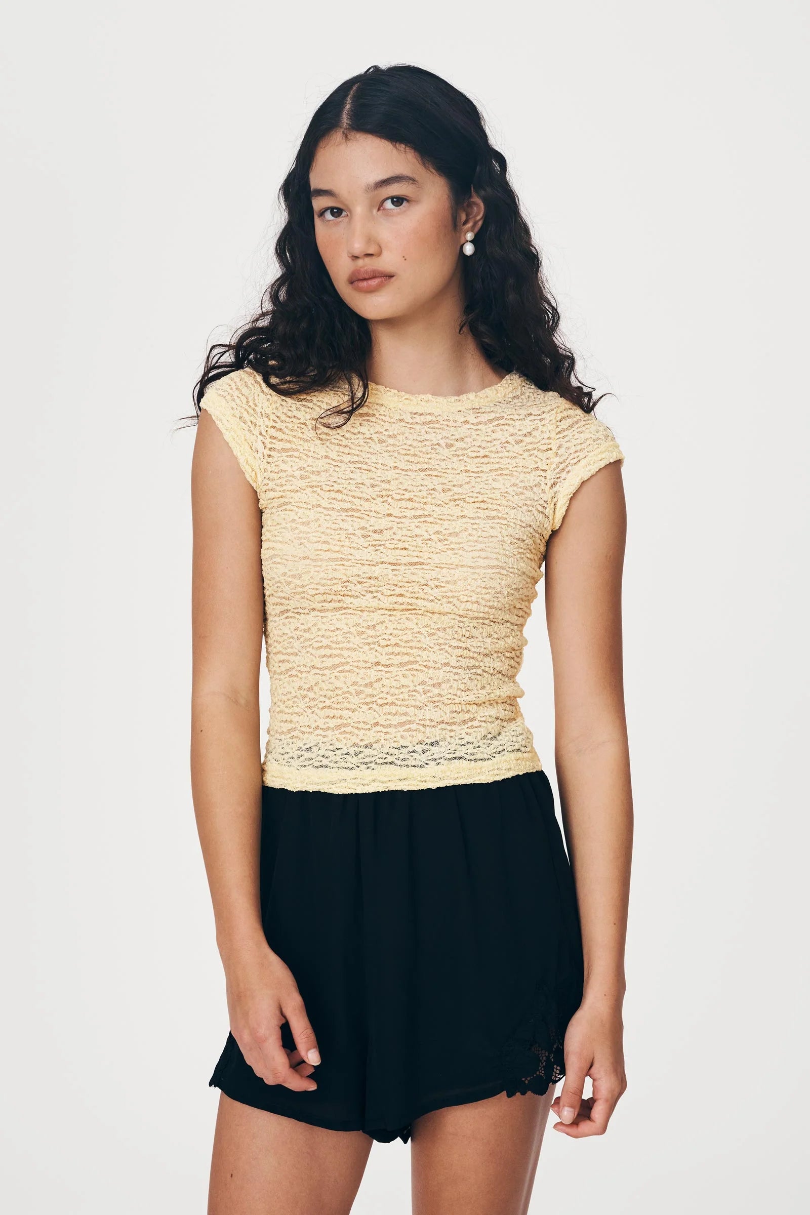 ROWIE - Galo Lace Tee - Lemon