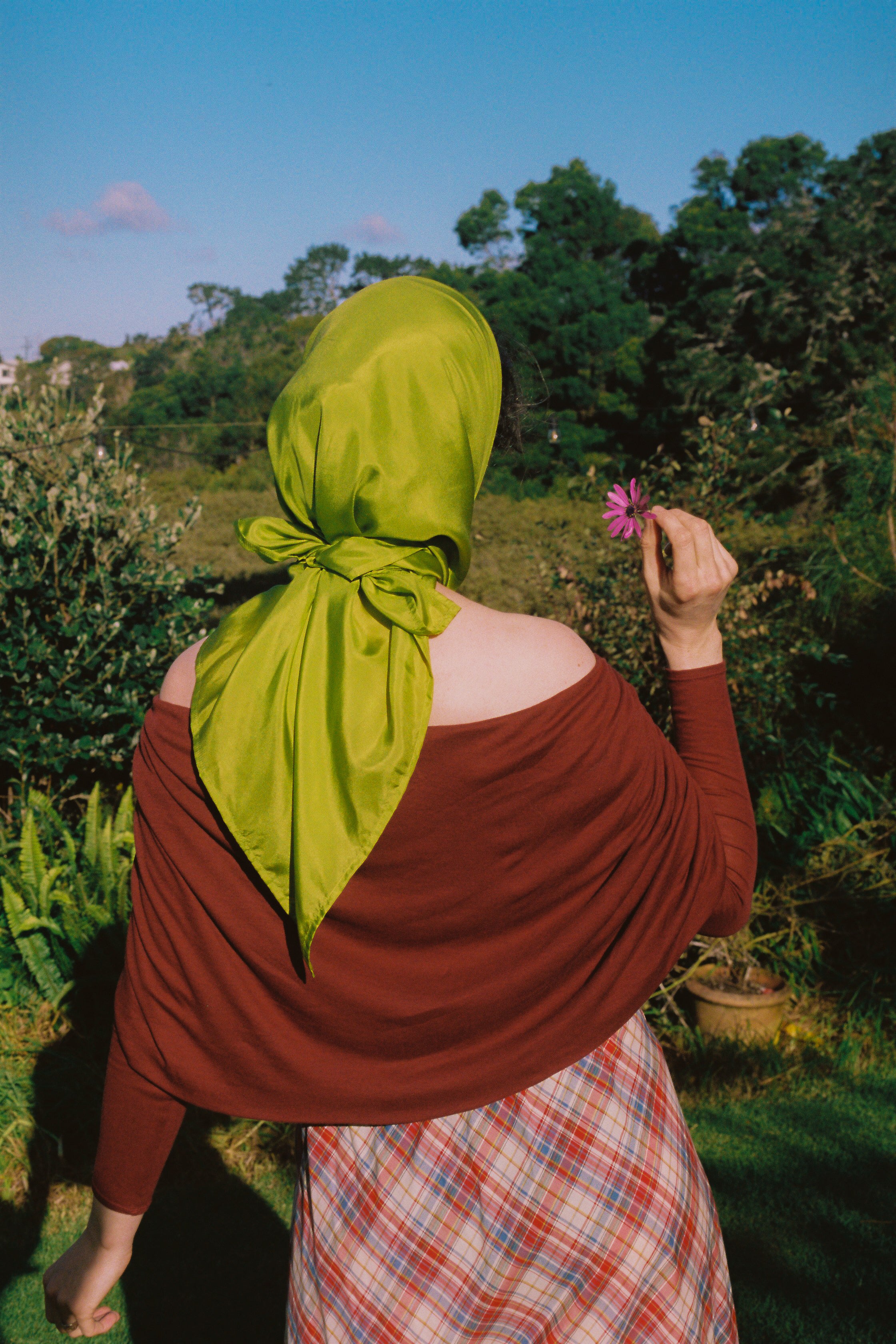 ANNIE - Silk Scarf - Charteuse
