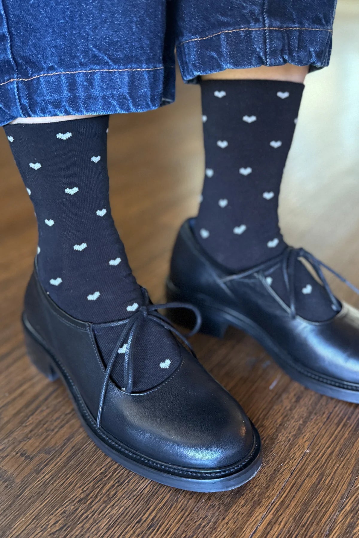 Le Bon Shoppe - Sneaker Socks - Black/White Heart