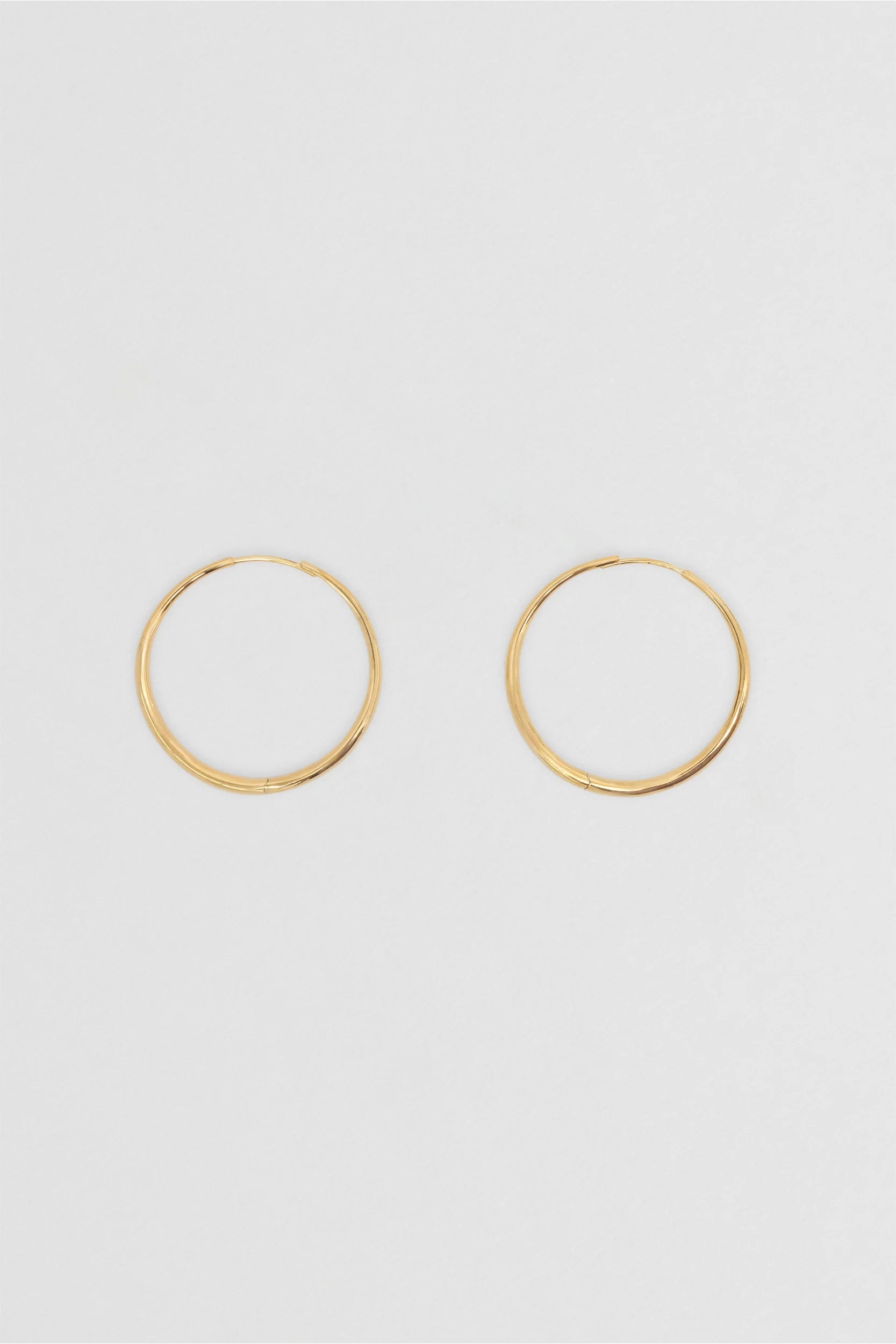 Nina Gordon - Momento Large Hoops - Gold