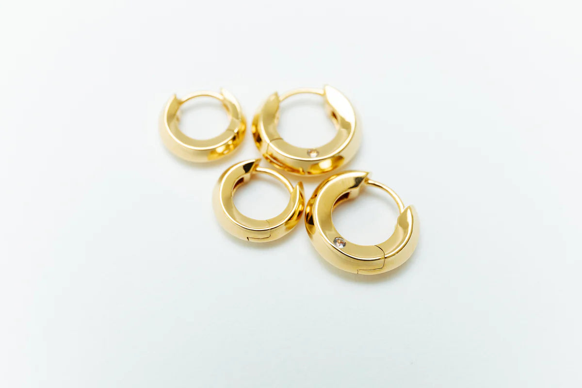 Nina Gordon - Low Beam Hoops - Topaz Large - Gold