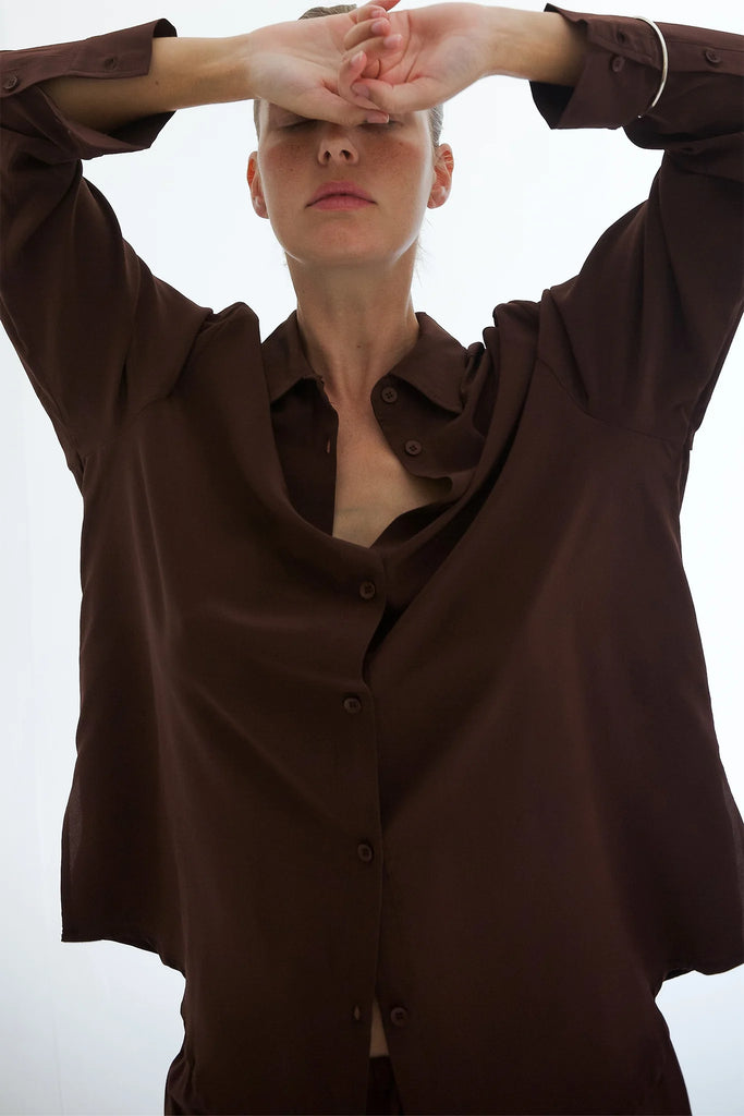 Olga Joan - Classic Long Sleeve Shirt - Ciocco