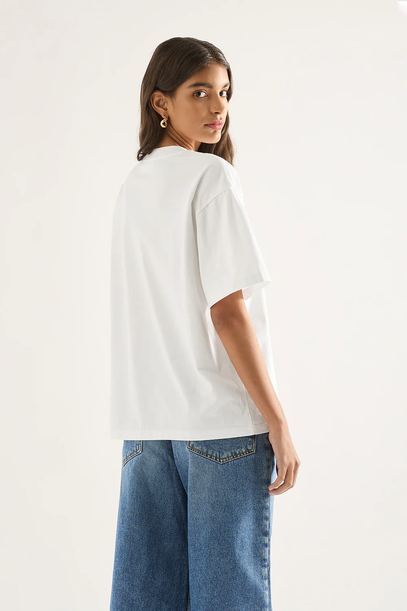 Outland - The Good Oversized Tee - White