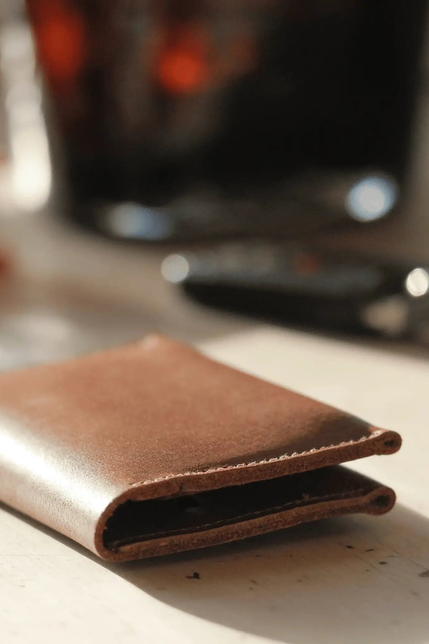 Parisian Crafted - Leather Folded Card Wallet - Tan