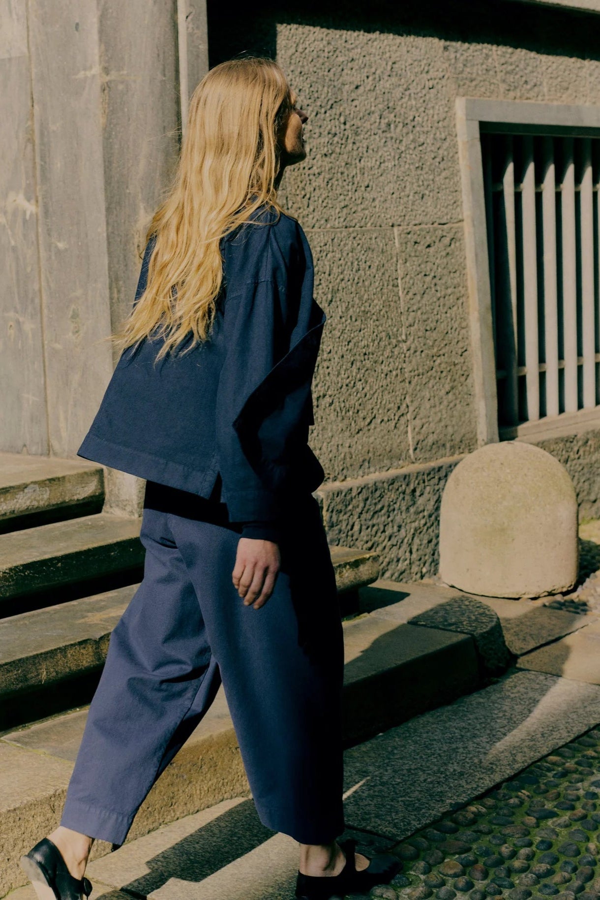 Toast - Cotton Canvas Pleat Front Trousers - Blue Navy