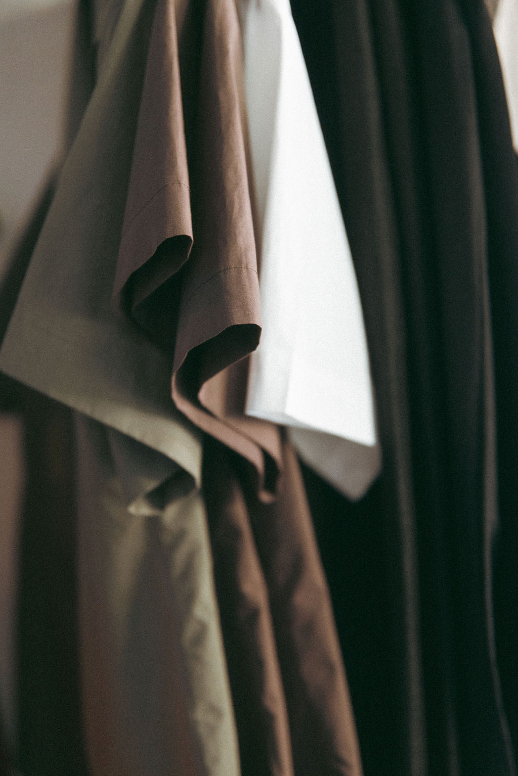 Annie - Fold Blouse - Cocoa