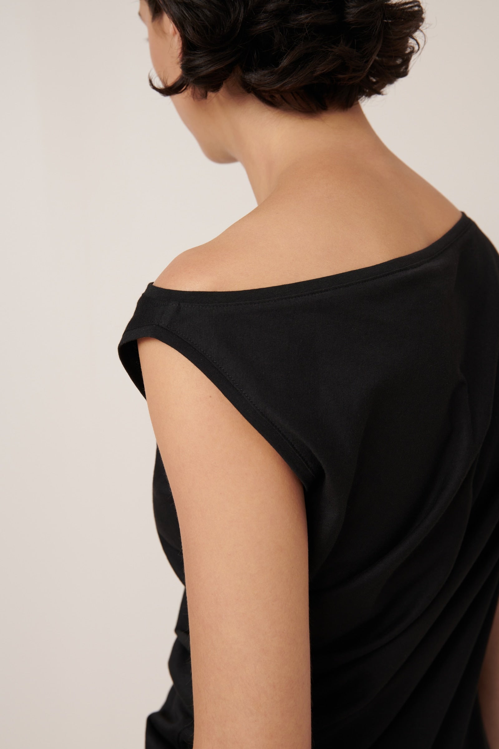 Kowtow - Asymmetric Top - Black