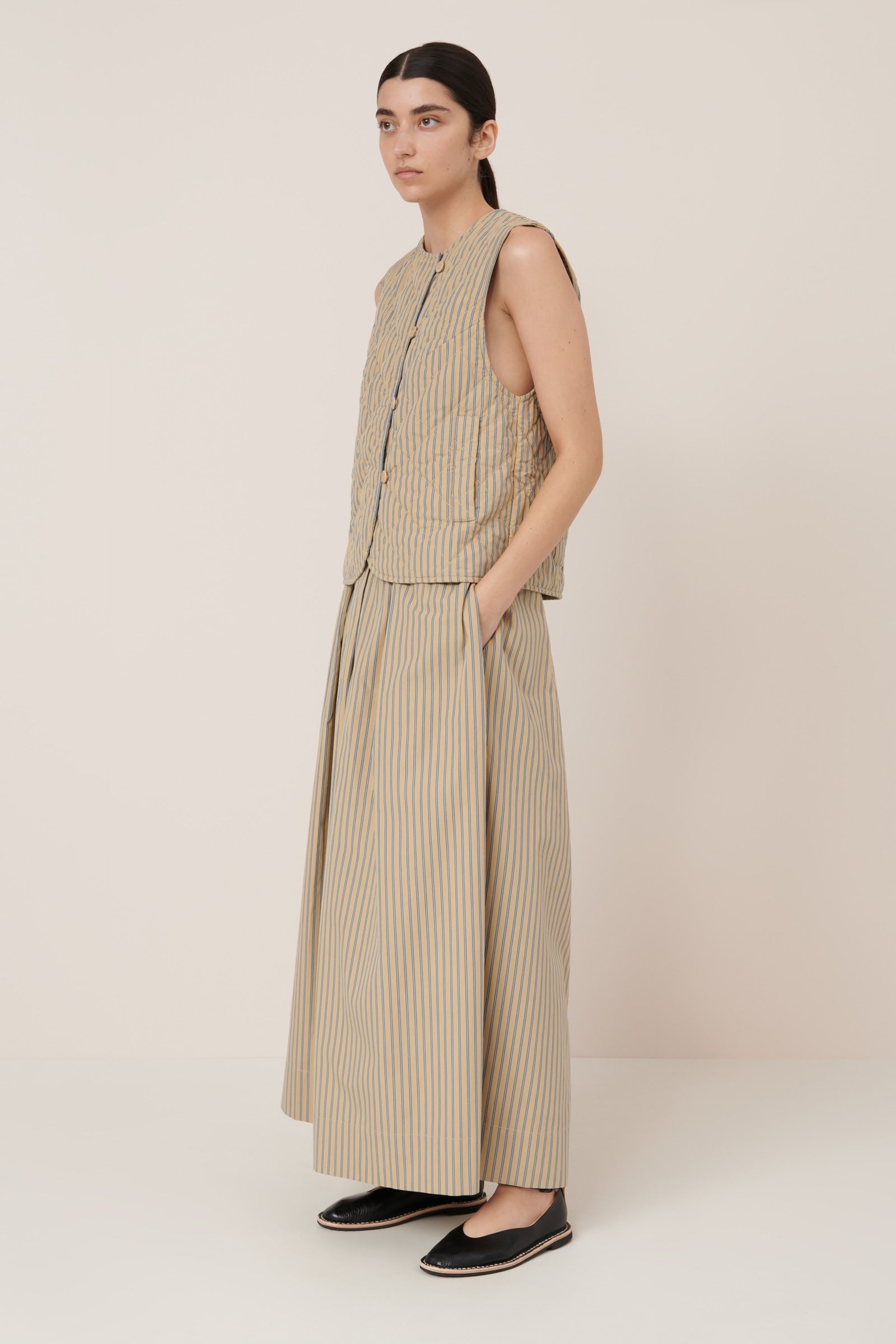 Kowtow – Axis Vest – Double Pinstripe
