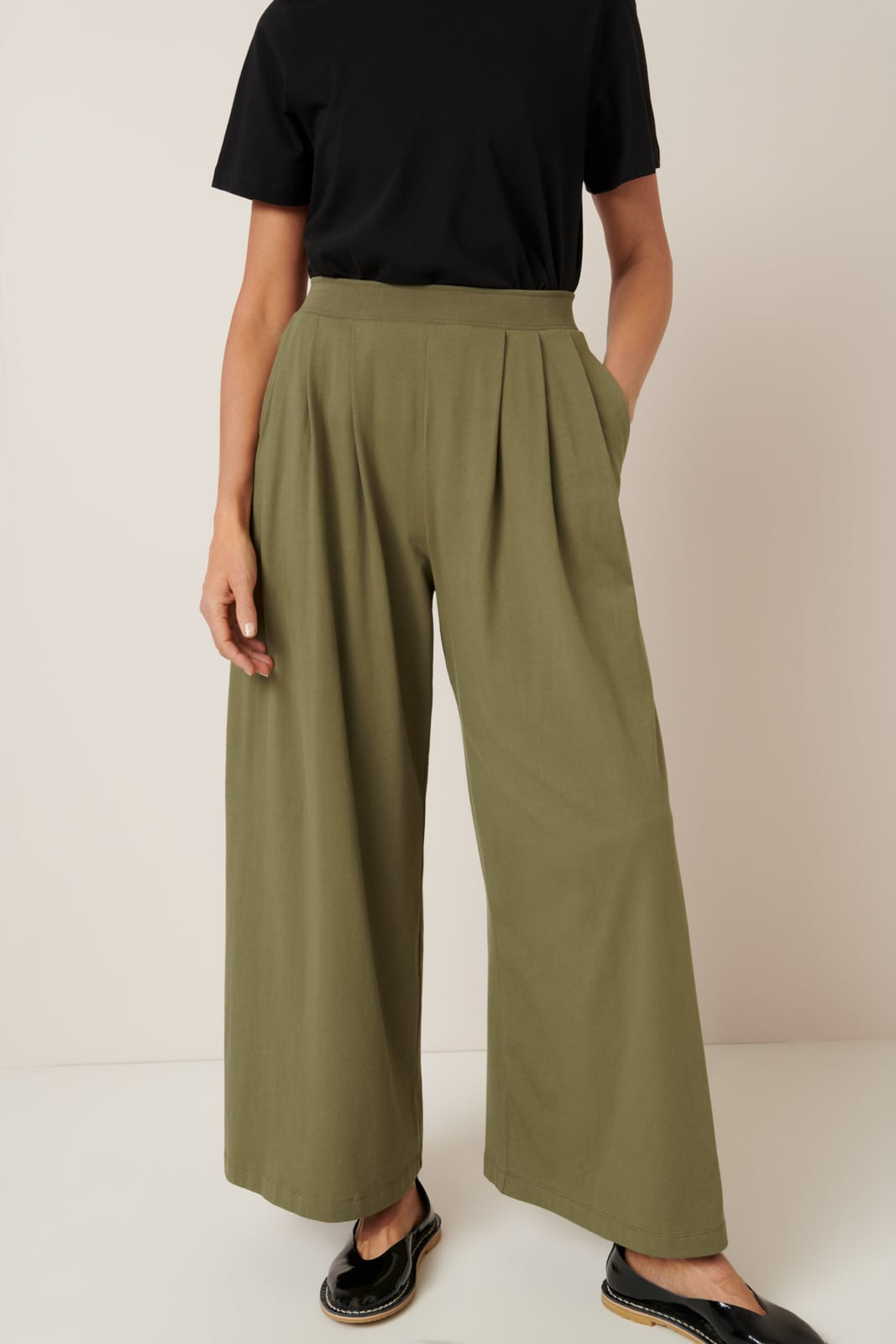 Kowtow - Drape Pant - Cedar