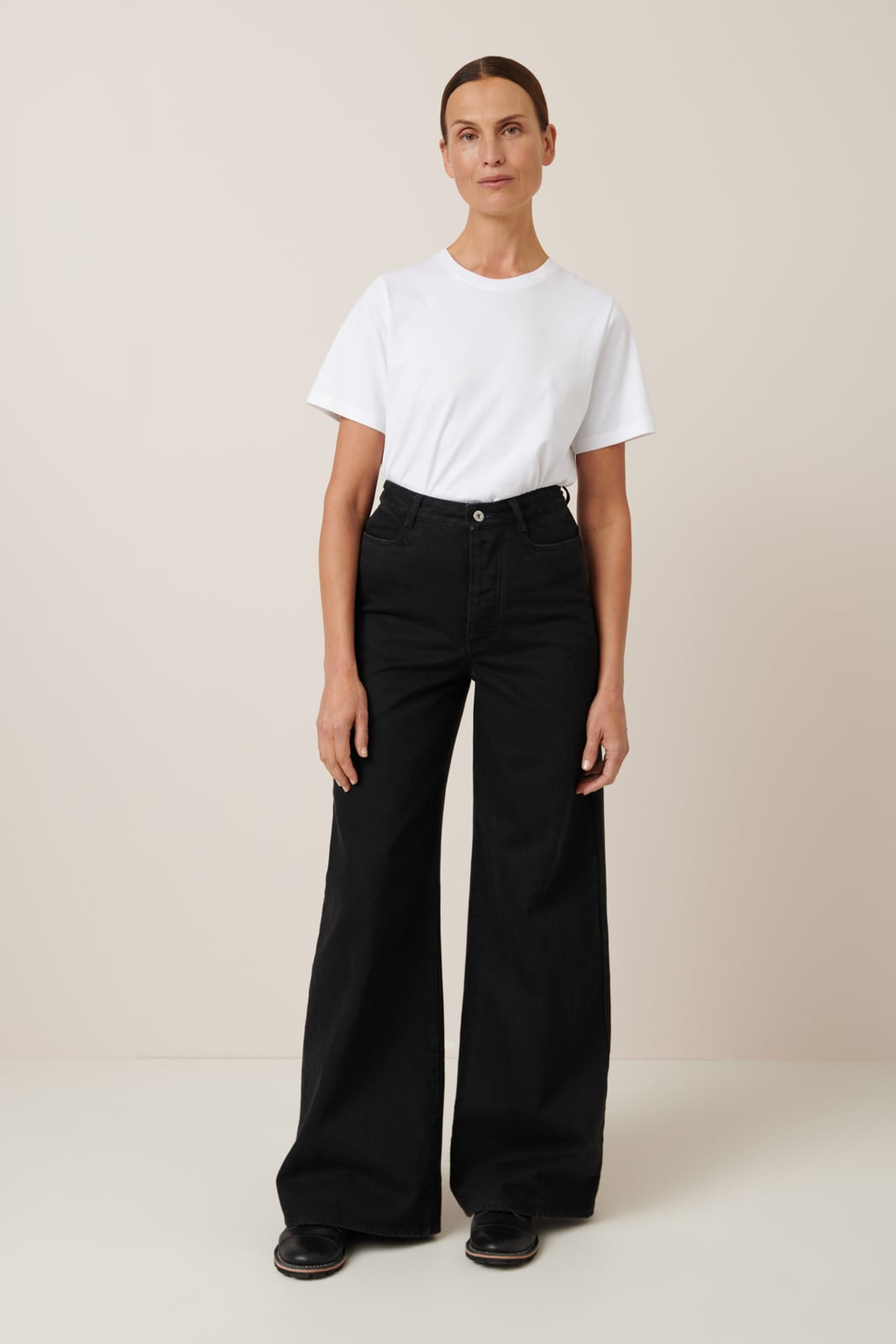 Kowtow - High Puddle Jeans - Black Denim