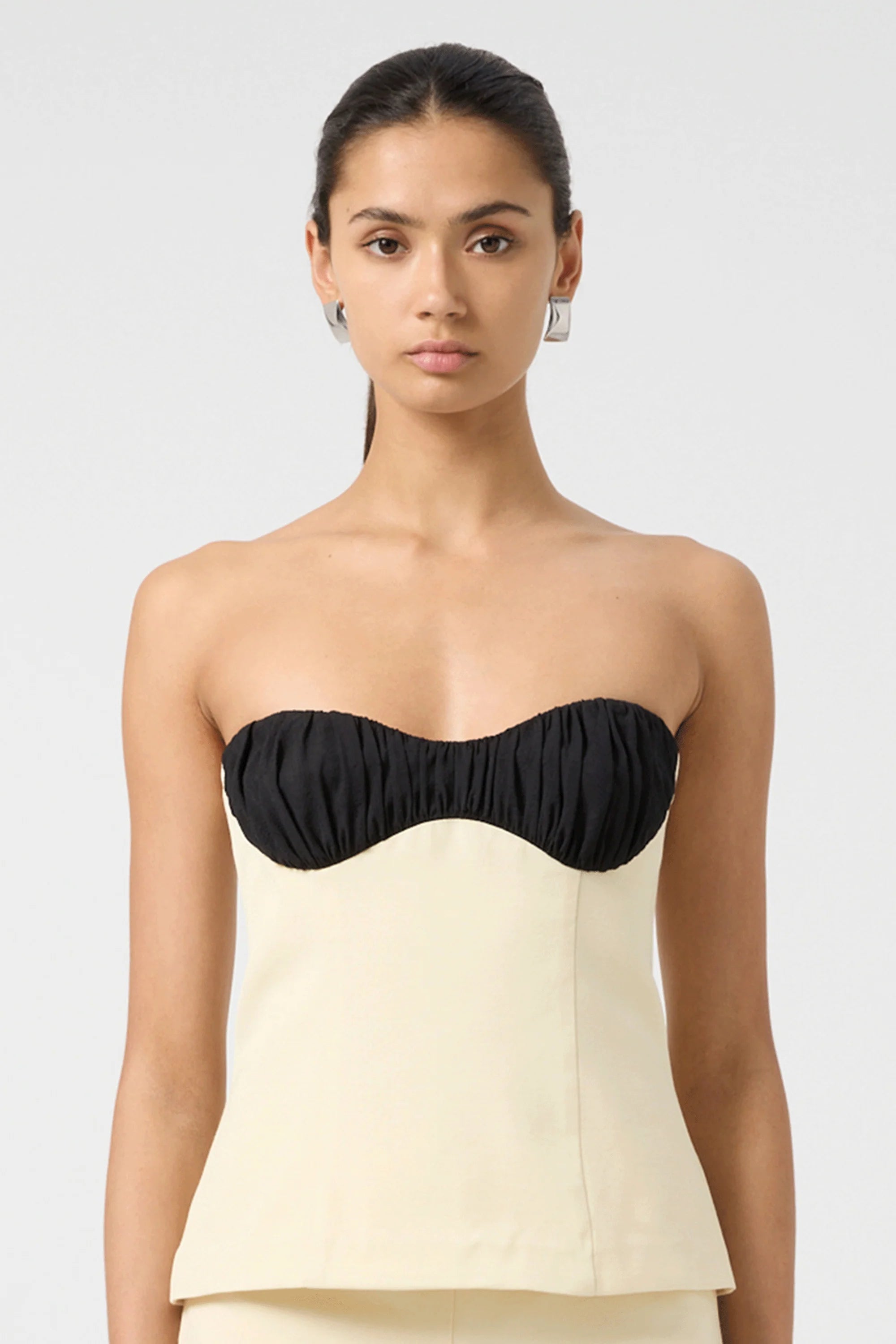 Third Form - Inverse strapless Bodice