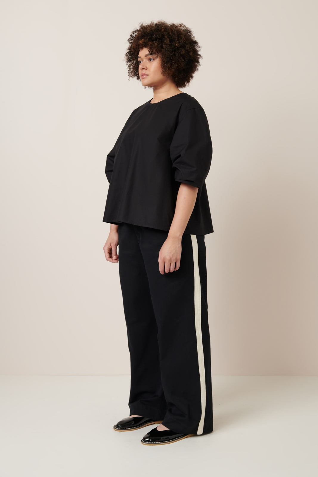 Kowtow - Mila top - Black