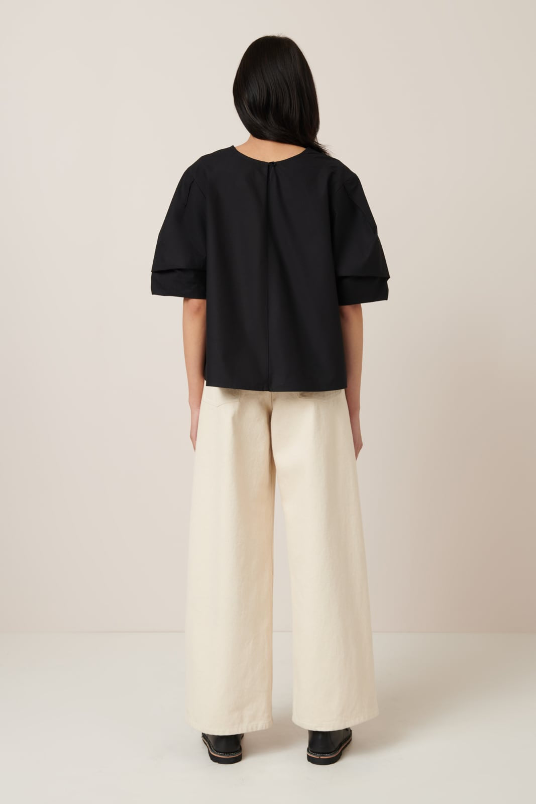 Kowtow - Mila top - Black