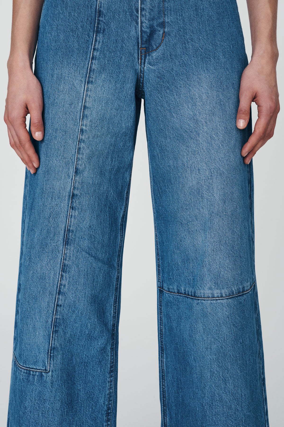 ROWIE - Minimal Denim Jeans - Classic Wash