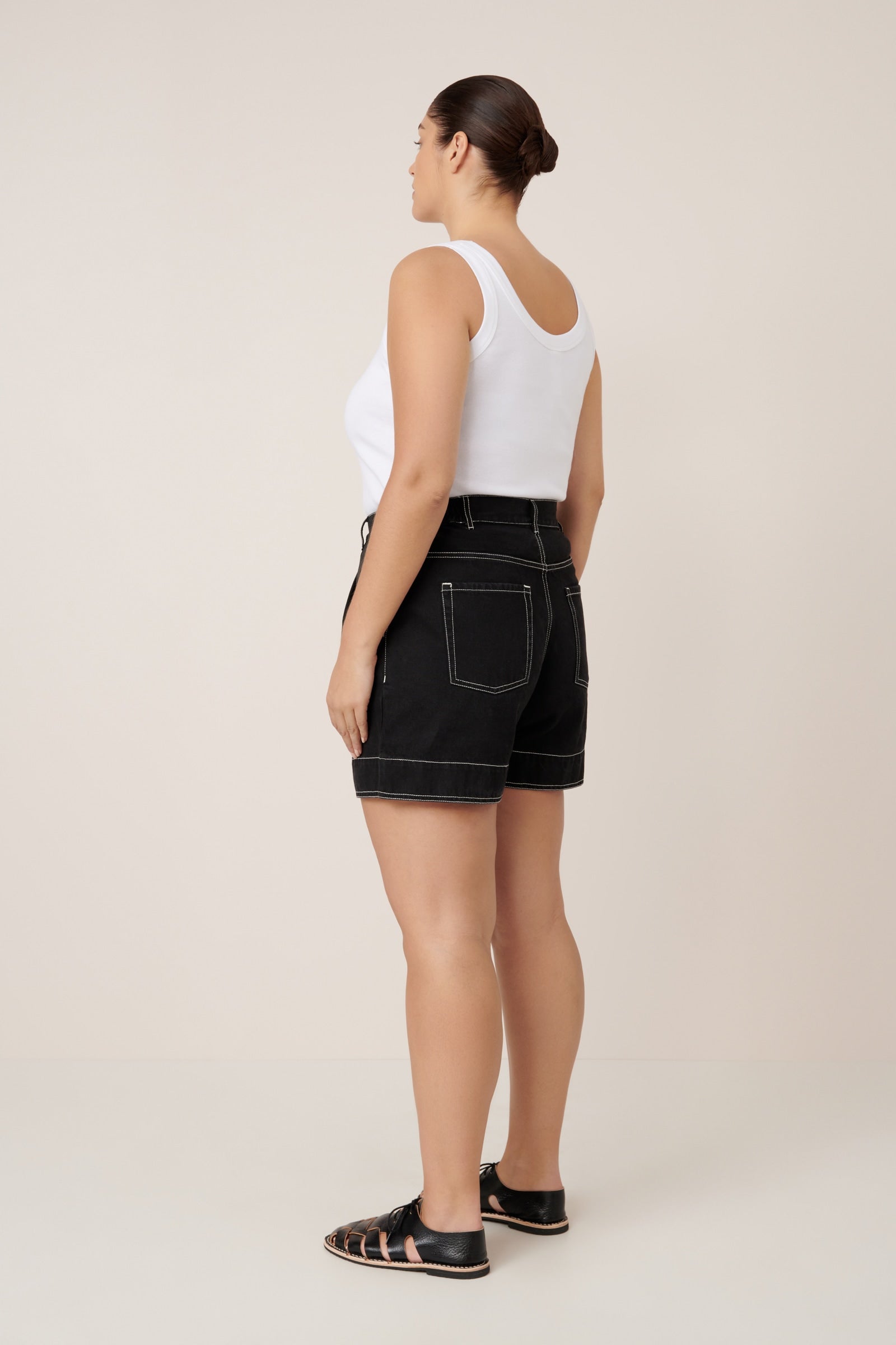 Kowtow - Outline Shorts - Black