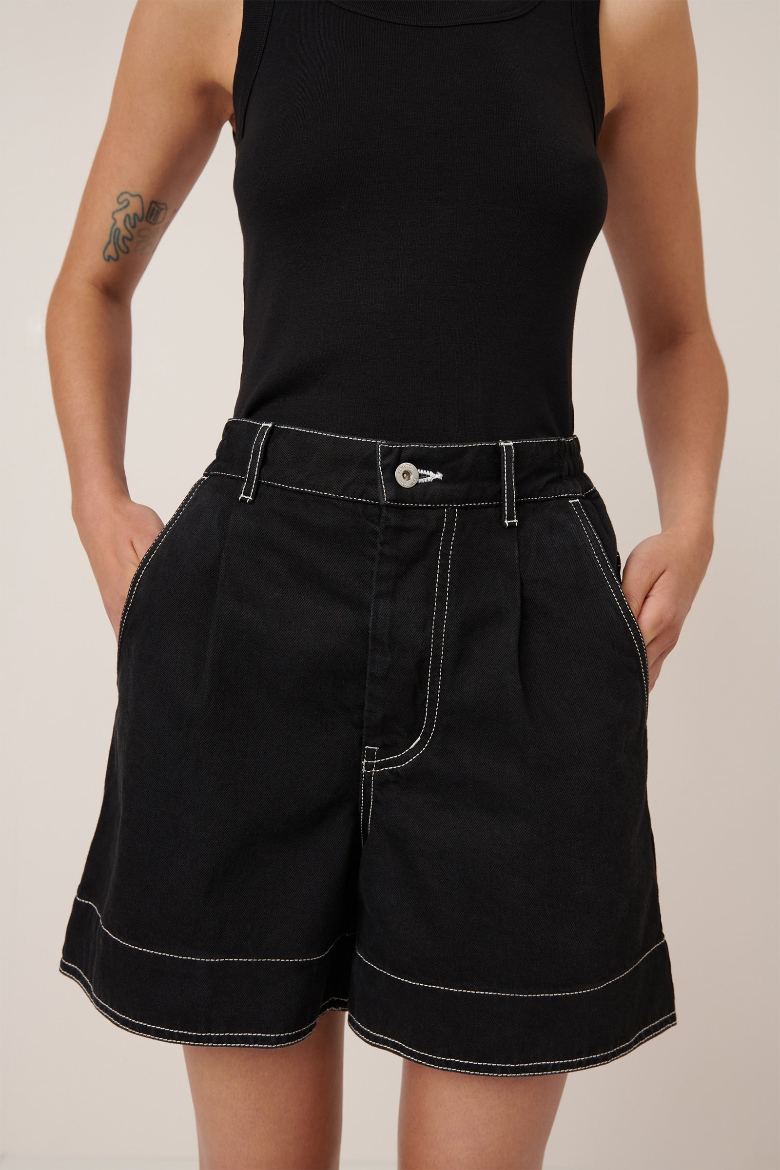 Kowtow - Outline Shorts - Black