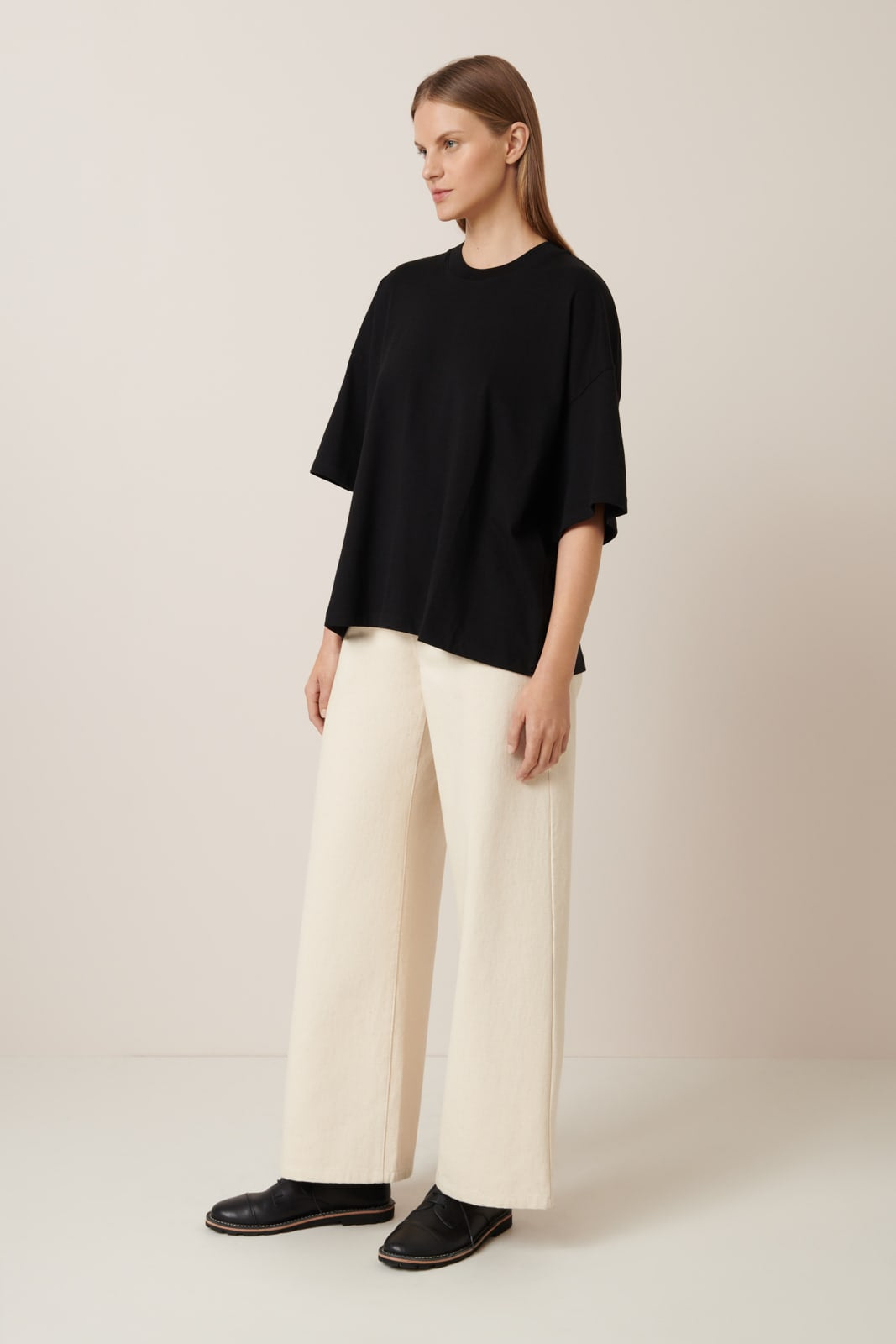 Kowtow - Oversized Boxy Tee - Black