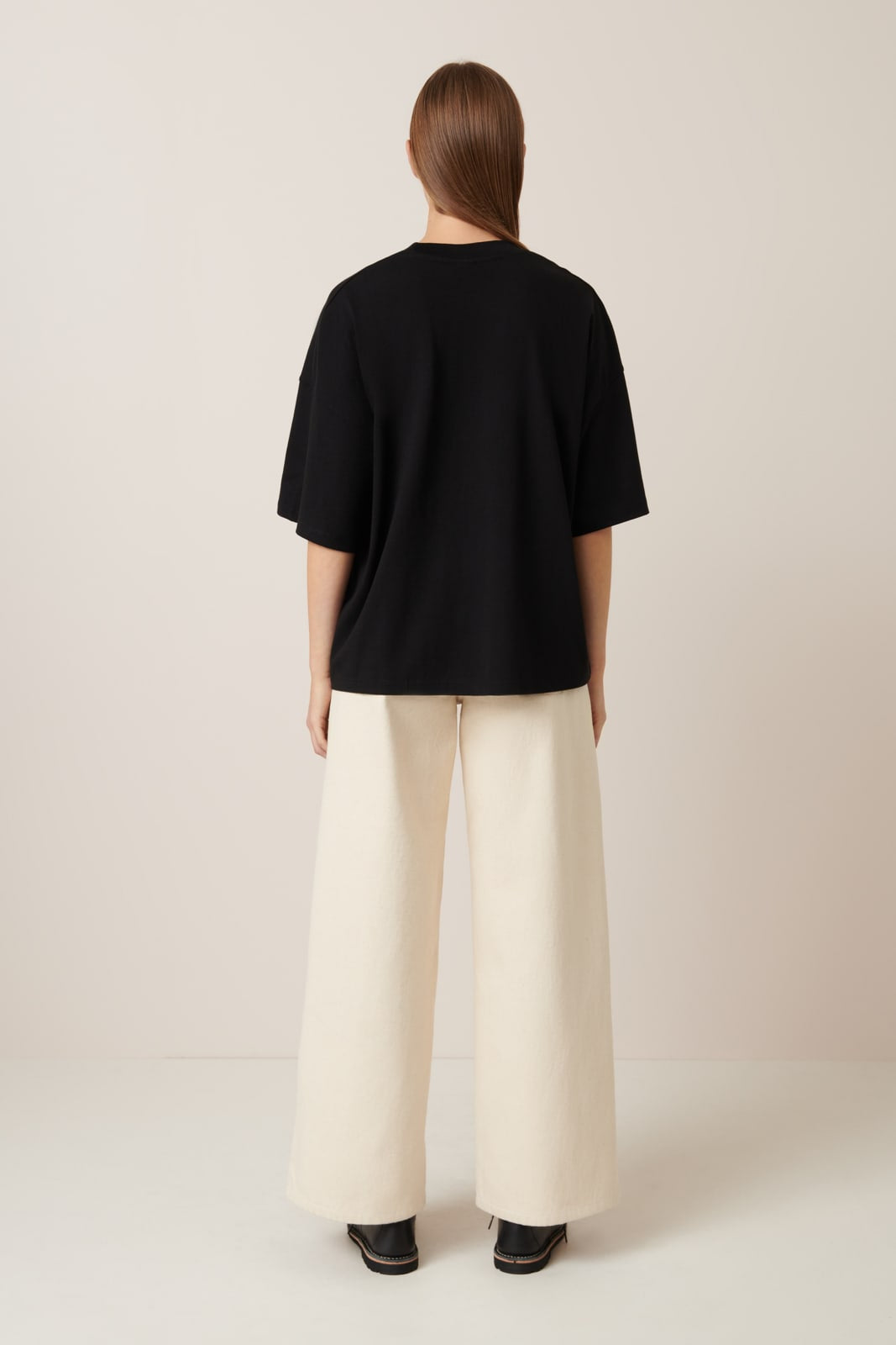 Kowtow - Oversized Boxy Tee - Black