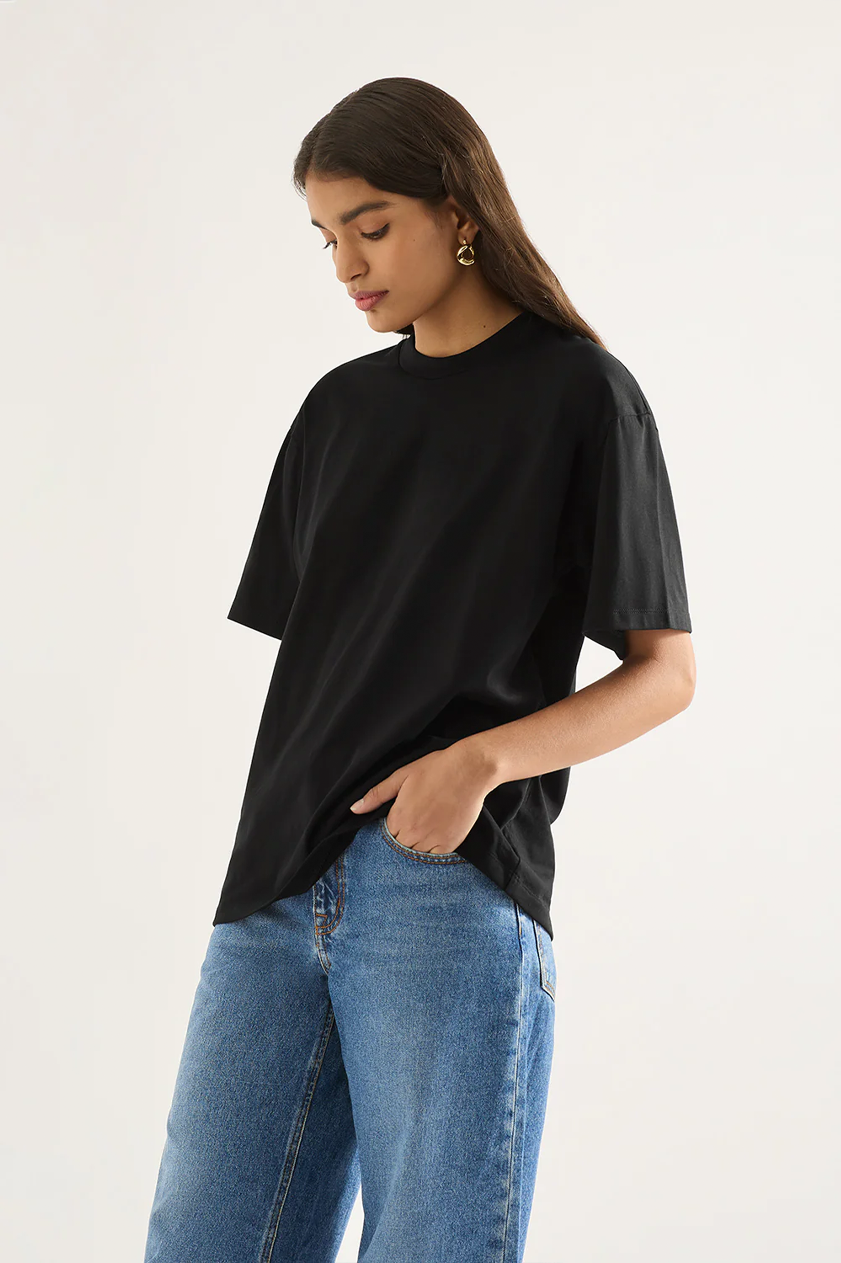 Outland - The Good Oversized Tee - Black