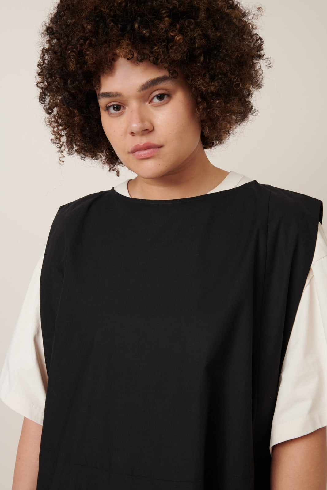 Kowtow - Raven Pinafore - Black