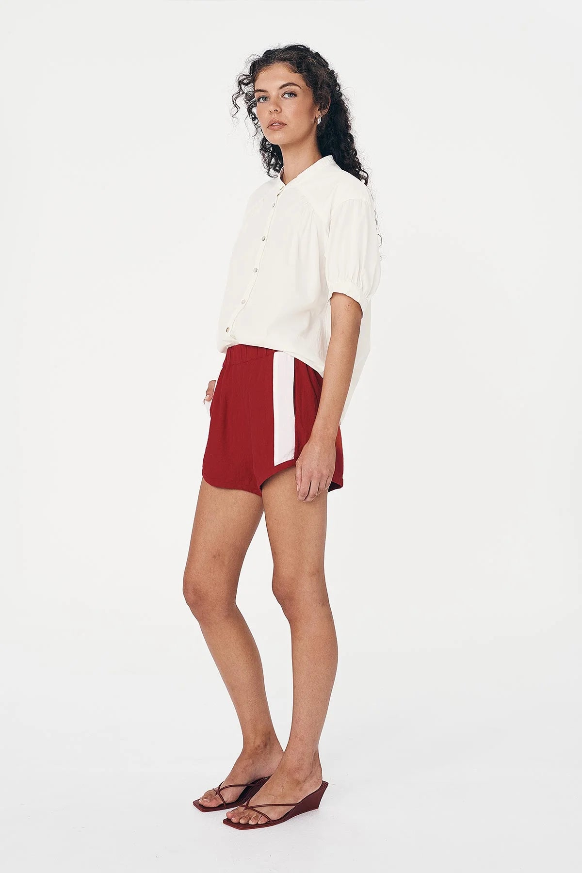 Rowie - Simone Linen Shorts - Siren Red