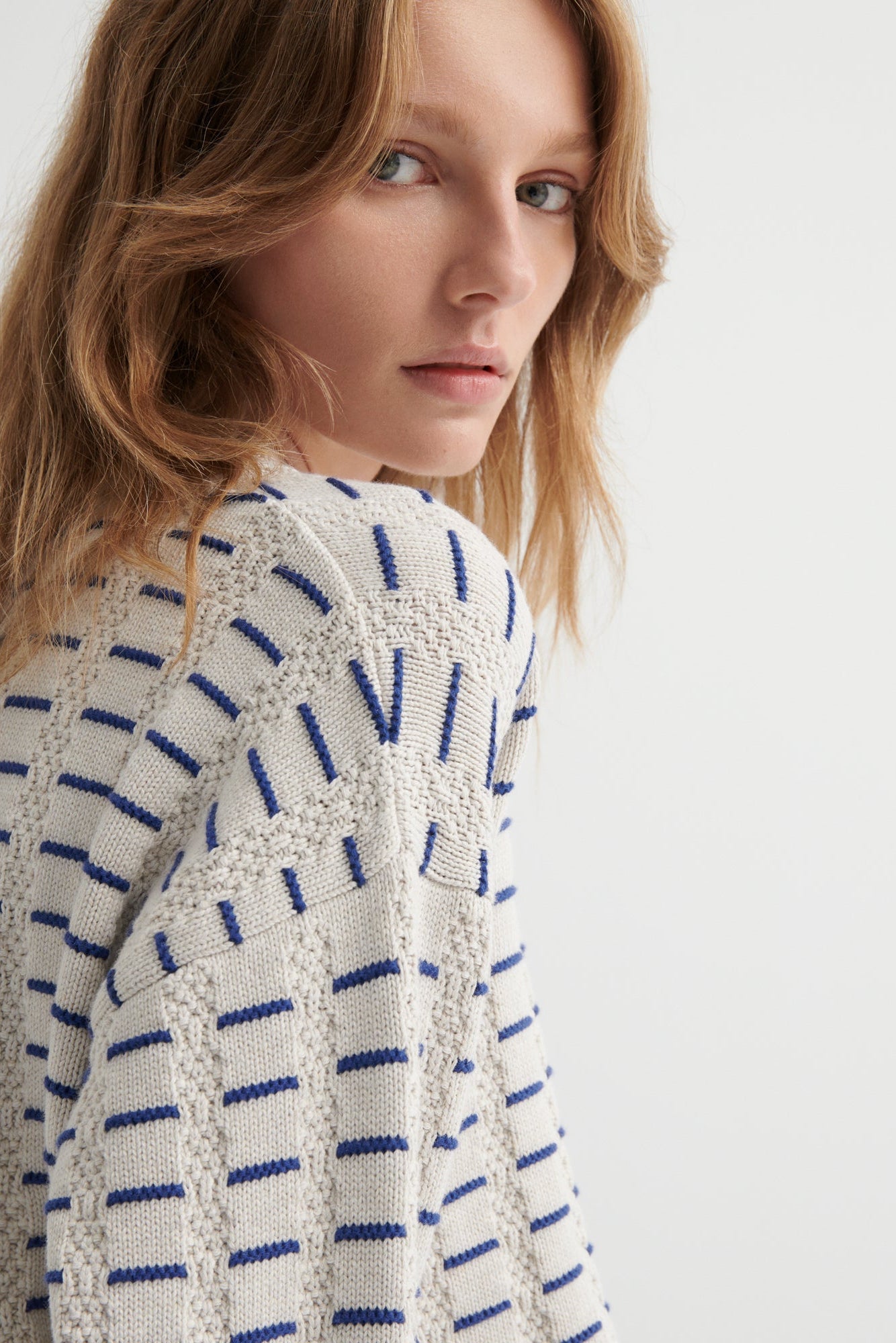 Kowtow - Thread Jumper - Oat Melange