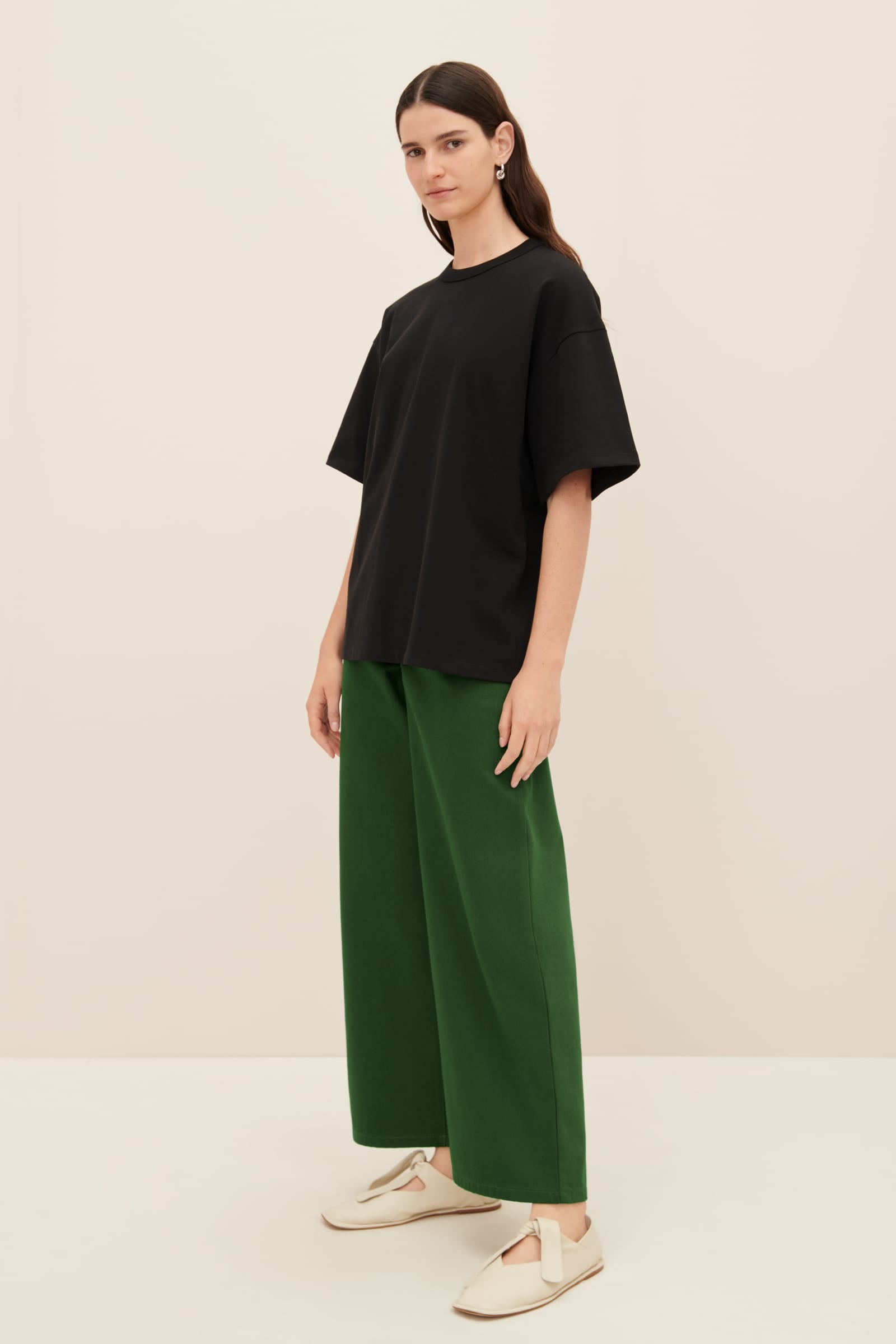 Kowtow - Symmetry Tee - Black